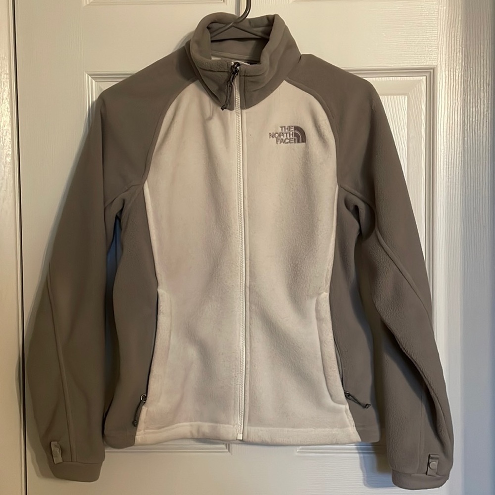 EUC Full Zip The North Face Fleece Jacket. Gray &  white XS.